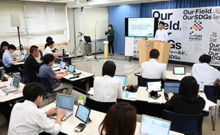 兵庫県庁で開かれた記者会見＝（撮影・斎藤雅志）