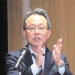「心房細動」の治療について語る福沢公二特命教授＝神戸市灘区岩屋北町１、兵庫県予防医学協会健診センター