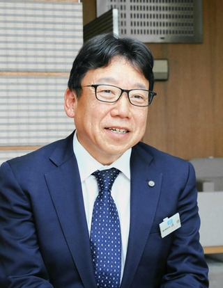 法田尚己・議会事務局長
