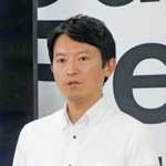 文書問題について説明する斎藤元彦知事＝４日午後、兵庫県庁