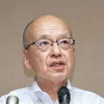 辞職する意向を明らかにした片山安孝副知事＝１２日午前、兵庫県庁（撮影・長嶺麻子）