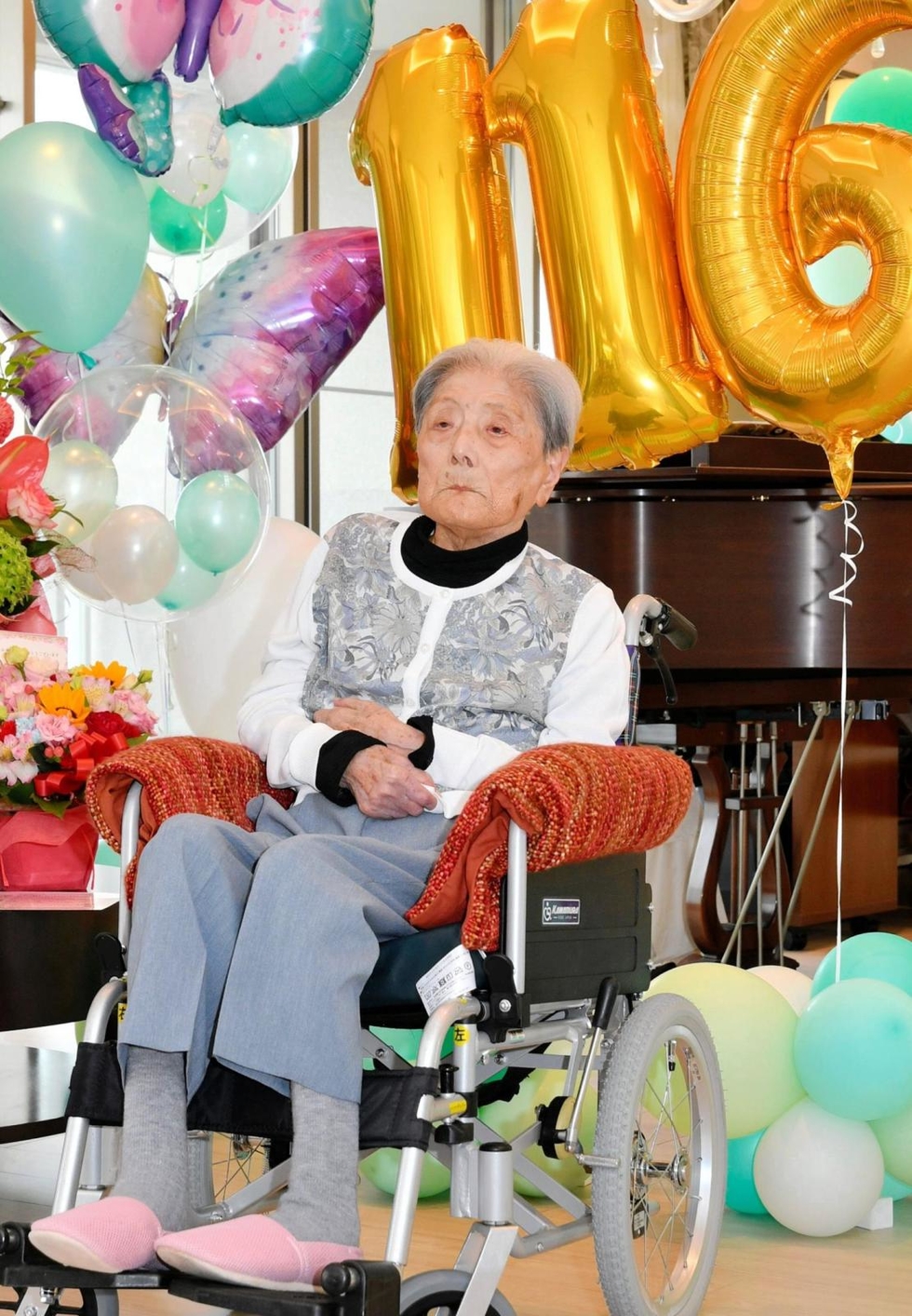 世界最高齢、芦屋の116歳糸岡さん 一報に表情しっかり「ありがとう