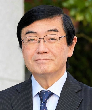 鵜養幸雄氏