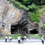山陰海岸ジオパークを代表する玄武洞公園＝豊岡市赤石（資料写真）