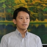 不信任決議案などを巡る兵庫県議会の動きを受け、報道陣の取材に応じる斎藤元彦知事＝県庁