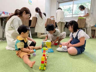 子育てをしながら経営学を学ぶＭＢＡ学生のために開設された託児ルーム＝神戸市灘区六甲台町、神戸大学