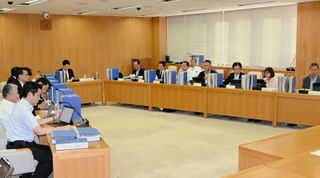 兵庫県の告発文書問題を調べる県議会の百条委員会が、職員アンケートの最終報告をまとめた＝県庁