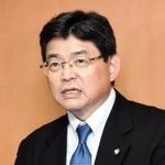 兵庫県知事選への立候補を表明した中村稔氏＝兵庫県庁