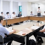 洲本市と大阪府岬町を結ぶ航路の活性化策を話し合った協議会＝神戸市中央区、神戸地方合同庁舎