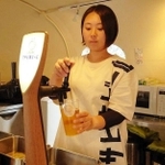 ビールはそれぞれおつまみ付きで販売している