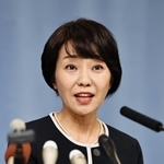 兵庫県知事選への立候補を正式に表明した前尼崎市長の稲村和美氏＝８日午後、神戸市内（撮影・長嶺麻子）