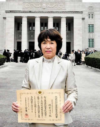 初登院した日本維新の会の徳安淳子衆院議員＝東京都千代田区の国会議事堂