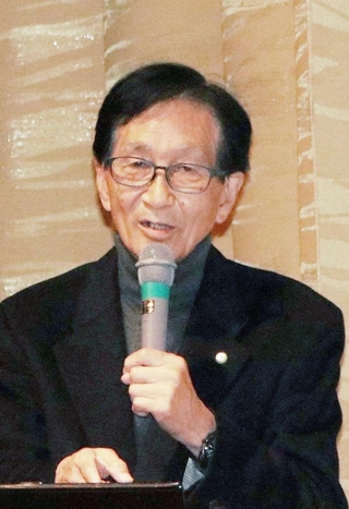 長女の詩織さんを亡くした経験を話す猪野憲一さん＝ラッセホール