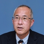 「医師として命の大切さ、平等を信条にしてきた」と話す大沢芳清氏＝神戸市内（撮影・長嶺麻子）