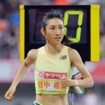 ゲストランナーとして神戸マラソンを盛り上げる田中希実選手＝６月、デンカビッグスワンスタジアム
