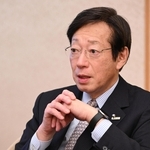 インタビューに応じる久元喜造神戸市長＝神戸市役所（撮影・大田将之）