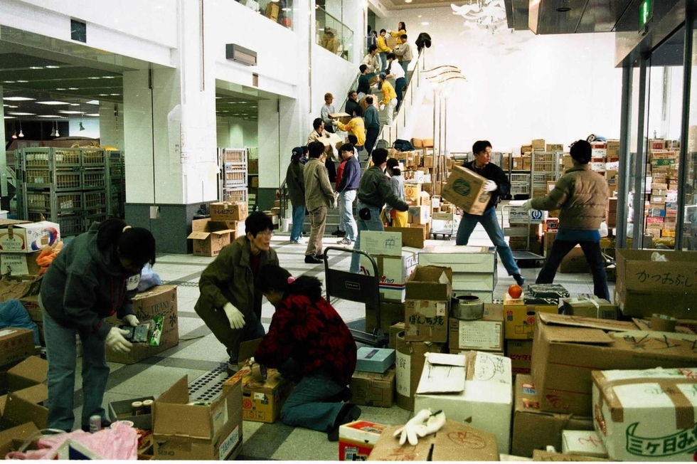 神戸へ ボランティア元年の青春＞(7)エピローグ 熱気と混乱の中で