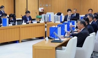 斎藤元彦知事の証人尋問などを決めた兵庫県議会調査特別委員会＝１１日午後、県庁