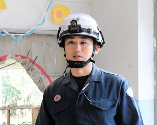 スマトラ沖地震で津波にのまれる経験をした豊岡署の中村健吾警備課長＝豊岡市竹野町轟