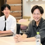 ふうせんの会スタッフを務める（左から）川嵜大介さん、三島俊祐さん＝大阪市中央区谷町２