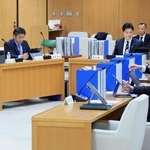 斎藤元彦知事の証人尋問などを決めた兵庫県議会調査特別委員会＝１１日午後、県庁