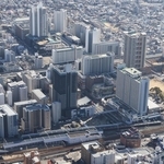 復興再開発事業が今年１０月に完了した新長田駅南地区＝２０２２年１月撮影