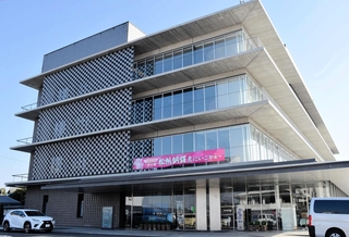 南あわじ市役所＝南あわじ市市善光寺