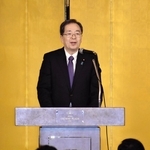 夏の参院選に向けて自公の結束を呼びかけた公明党の斉藤鉄夫代表＝１６日午後、神戸市中央区北野町１