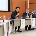 全国の災害伝承施設関係者が集まったパネル討議＝淡路市小倉