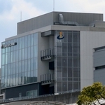 神戸市立神戸アイセンター病院＝神戸市中央区港島南町２