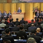 兵庫県内の販売店所長が集った神戸新聞販売店大会＝１１日午前、神戸市中央区波止場町、ホテルオークラ神戸（撮影・長嶺麻子）