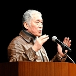講演する思想家の内田樹さん＝神戸市中央区楠町４、神戸文化ホール