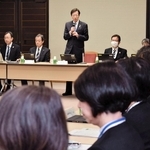 災害対策総点検の結果を取りまとめた神戸市の防災会議＝神戸市役所