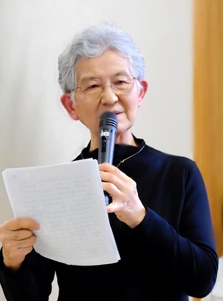 父親を奪った神戸空襲について語る島津陽子さん＝神戸市兵庫区今出在家町４