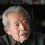 「ともに長生きした両親は、被爆体験の伝承を私に託したと思う」と語る柳生研太郎さん＝芦屋市内（撮影・斎藤雅志）