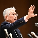 参院選兵庫選挙区での立候補表明にあたり、政策を語る泉房穂氏＝２０２５年３月２４日、神戸市中央区中山手通４、ラッセホール（撮影・風斗雅博）