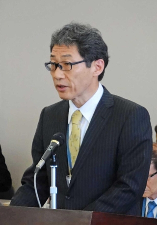 県警の署長会議で訓示する小西康弘本部長＝神戸市中央区、県警本部