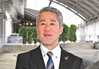 野島断層が保存されている北淡震災記念公園の総支配人で、阪神・淡路大震災の語り部をしている米山正幸さん＝淡路市小倉
