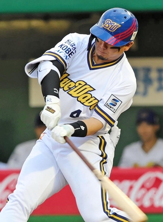 オリックス、黄金期のユニホームでプレー 腕に「がんばろうKOBE