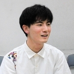 大学の卒業論文で島田叡について研究する琉球大の福中颯生さん＝神戸市中央区