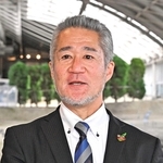 野島断層が保存されている北淡震災記念公園の総支配人で、阪神・淡路大震災の語り部をしている米山正幸さん＝淡路市小倉