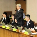 兵庫県庁舎の再整備について話し合われた検討会議＝２３日午後、県庁