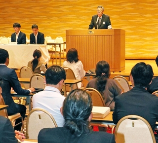 多くの陣営が参加した参院選兵庫選挙区の立候補予定者説明会＝２日午後、神戸市中央区中山手通４