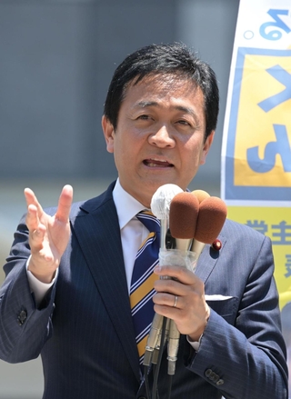 参院選を前に神戸・三宮で演説する国民民主党の玉木雄一郎代表＝２９日午前、神戸市中央区三宮町１（撮影・大田将之）