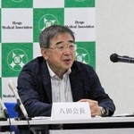 「熱中症は予防策が大切」と呼びかける兵庫県医師会の八田昌樹会長＝神戸市中央区