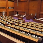 兵庫県議会の議場＝２０１９年６月１９日、神戸市中央区下山手通５