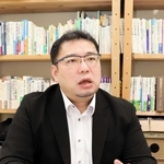 災害に関するうわさやデマへの対応について語る兵庫県立大の木村玲欧教授＝姫路市新在家本町１