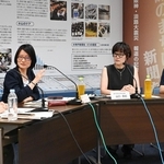 初会合に参加した飛田敦子コミュニティ・サポートセンター神戸事務局長（左から２人目）と山口真紀神戸学院大特任講師（同３人目）、頼政良太被災地ＮＧＯ恊働センター代表（右）＝神戸新聞社（撮影・斎藤雅志）