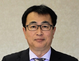 福井崇弘氏
