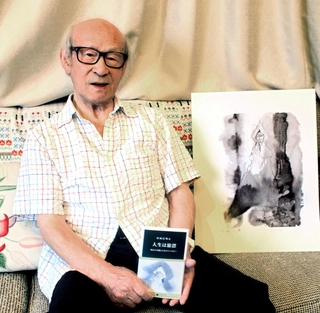 「戦前には勇ましさが評価される。今はその雰囲気ににている」と話す村岡信明さん＝西宮市内